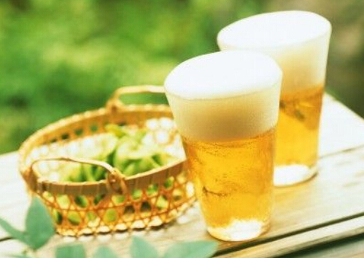喝啤酒能讓你更快樂(lè)!喝啤酒的好處