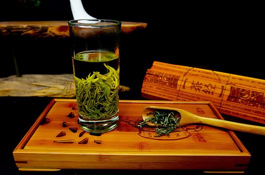 綠茶與紅茶有什么區別呢?綠茶與紅茶哪個比較好?