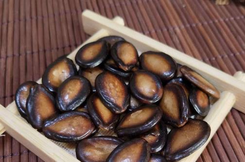 吃西瓜子會上火嗎?西瓜子有哪些營養價值?