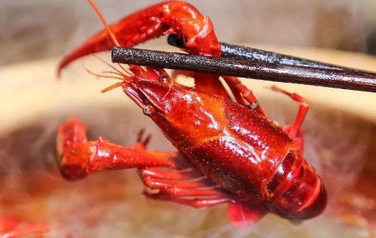 吃小龍蝦過敏的癥狀有哪些?尿酸高的人可以吃小龍蝦嗎?