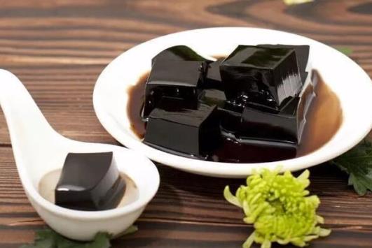 龜苓膏是苦的是怎么回事?龜苓膏真的是用烏龜做的嗎?