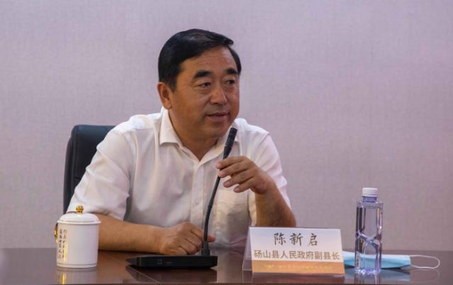 碭山縣政府與湖北李時(shí)珍控股集團(tuán)達(dá)成碭山酥梨戰(zhàn)略合作