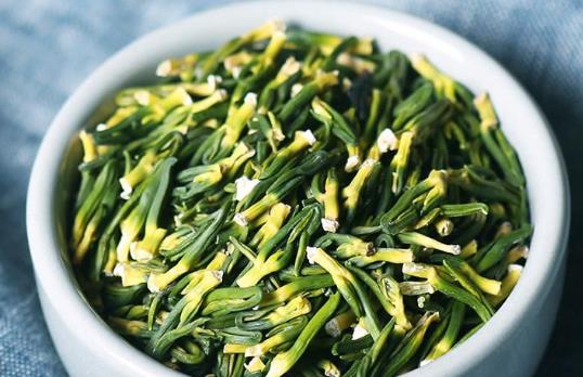 新鮮的蓮子芯可以吃嗎?吃蓮子芯需要注意什么?