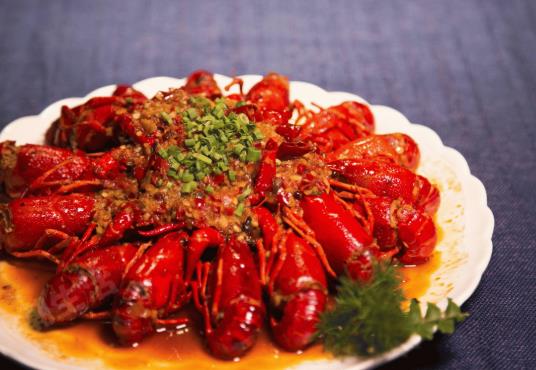 小龍蝦肉散是因為去了蝦線嗎?小龍蝦肉質松散是蝦的問題嗎?