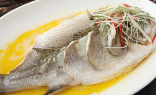 經期可以吃鱸魚嗎?鱸魚死了能不能清蒸?