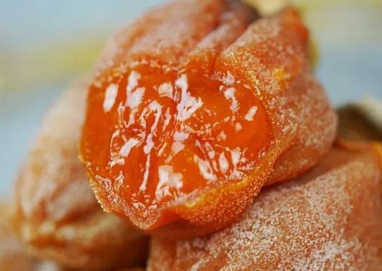 柿餅上的白霜發(fā)黃了還能吃嗎?柿子餅有什么營養(yǎng)價值?