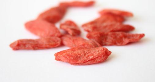 泡過(guò)的枸杞有必要吃嗎 枸杞泡水一次放多少粒