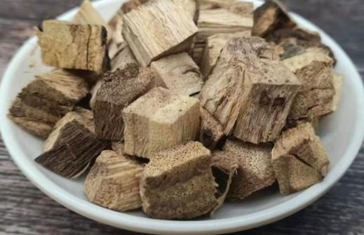 葛根會不會傷肝 葛根泡水喝對胃有傷害嗎