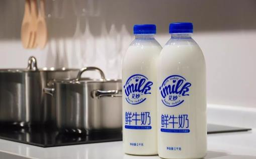 鮮牛奶在常溫下能放多久 未開封鮮牛奶忘記放冰箱一夜可以喝嗎