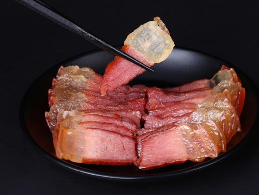 臘肉發霉了還能吃嗎?臘肉有白色的蟲還能吃嗎