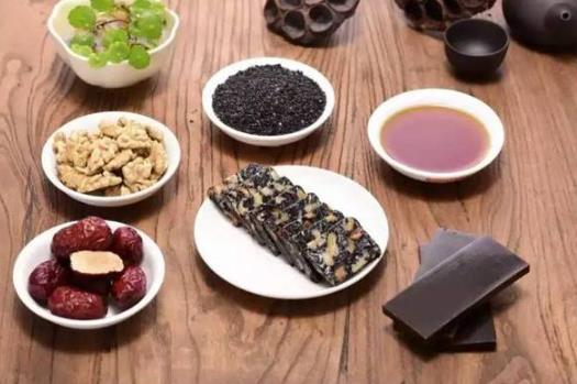 阿膠糕涼多久可以切塊?阿膠糕拉絲就是真的嗎