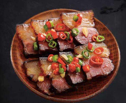 臘肉上的白點是鹽霜還是霉菌?臘肉曬出鹽霜需要處理嗎