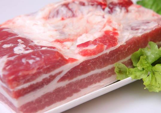 做紅燒肉要用水先泡一下肉嗎?做紅燒肉一定要炒糖色嗎