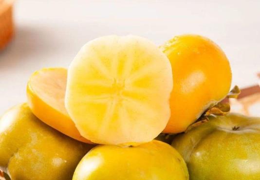 飯后多久吃柿子不算空腹?柿子帶皮吃會怎么樣