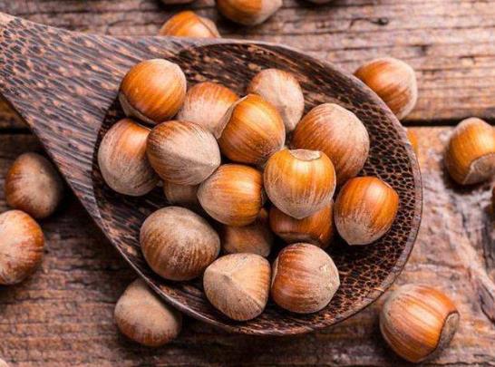 開(kāi)口榛子是生的還是熟的?帶殼榛子怎么炒熟