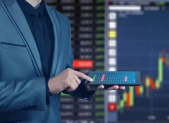 股票開戶可以用手機直接開嗎?股票停牌了復牌補跌什么意思