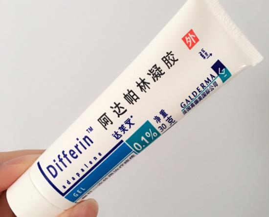 用阿達(dá)帕林爆痘了用什么修復(fù)?用阿達(dá)帕林閉口越長越多怎么回事