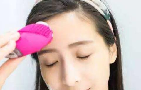 皮膚保養(yǎng)要做好洗臉工作 這些洗臉關(guān)鍵的小細(xì)節(jié)你要注意
