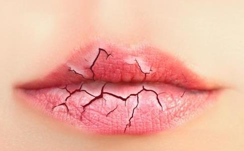 怎么樣能夠有效護理唇部 唇部護理的六款DIY唇膜做法