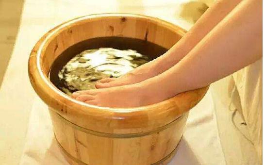 秋天皮膚干燥很難受 七種補(bǔ)水保濕不能錯過
