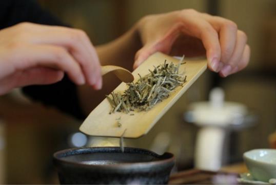 眼袋黑眼圈怎么消除 改善黑眼圈的最好方法
