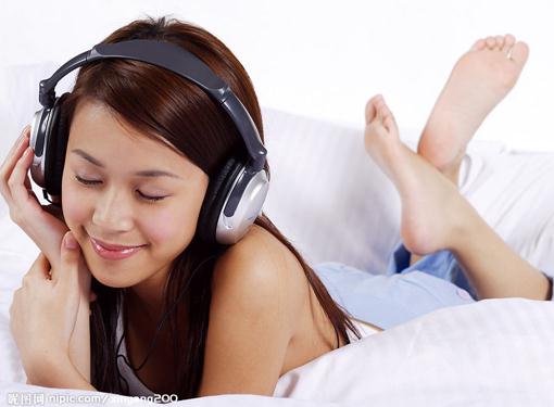 女性衛(wèi)生巾你真的用對了嗎?衛(wèi)生巾使用方法及注意事項,女性衛(wèi)生巾使用<a href=http://www.caoha.cn/jiankang/ style=text-decoration:underline;font-size:14px;color:#F70968; target=_blank>健康</a>誤區(qū)