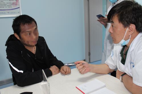 祝賀上海復旦大學附屬華山醫院皮膚科.杜榮昌教授入駐“江陰京澄皮膚病研究院”