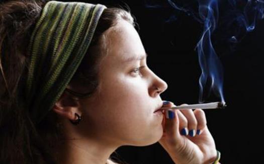 痛經的危害有哪些?引起痛經的原因有哪些?