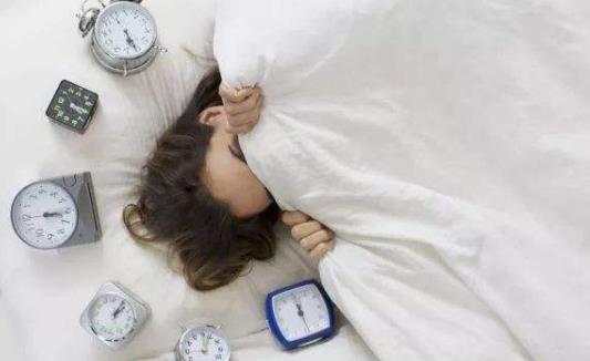 睡眠質(zhì)量差是失眠嗎?不同情況睡眠質(zhì)量差的危害