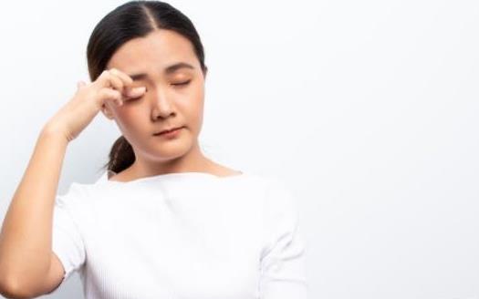 為什么會患眼眶肌炎?眼眶肌炎有哪些癥狀?