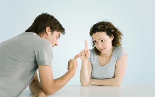 夫妻一周一次性生活正常嗎?夫妻經常不同房會有什么危機?