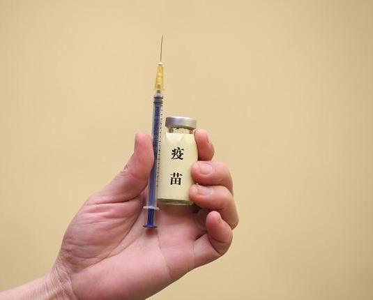 打完新冠疫苗出行還需要做核酸嗎?打完新冠疫苗發熱怎么辦?