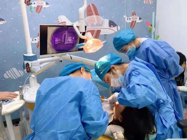 丁香梧桐醫生專訪:不忘初心,德醫雙馨的兒牙“守護神”