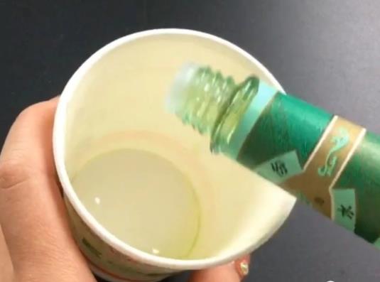 花露水噴傷口上疼不疼?花露水噴到傷口上怎么辦?