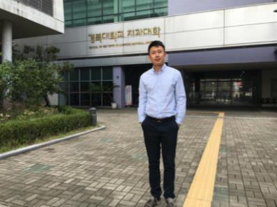 北京斯邁爾齒科明星醫師秦龍:海歸正畸碩士的追夢赤子心