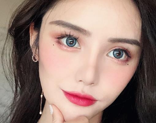 美瞳為什么貼不上眼球?美瞳會不會滑到眼球后面?