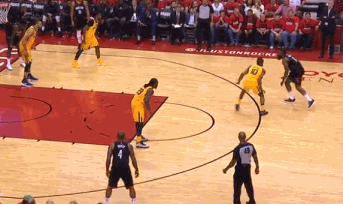 NBA73年無人創下的紀錄 詹姆斯哈登15場比賽 至少投丟10個3分球