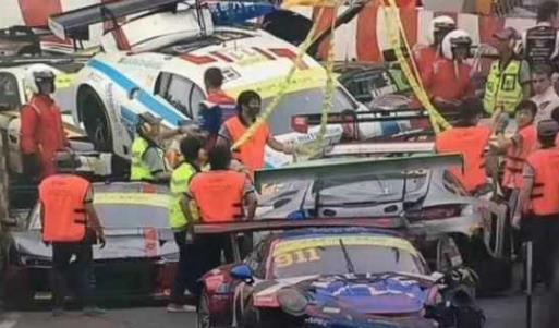 世界上最貴的車禍 奔馳玩出兩秒上億超豪華車禍