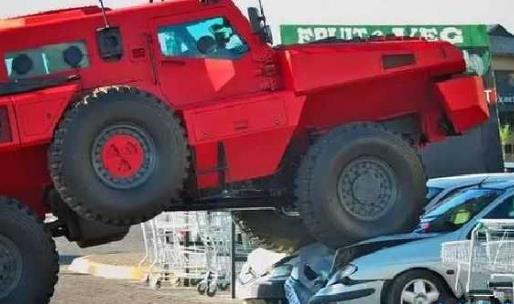 世界上最安全的民用汽車 蒙派拉掠奪者能防RPG火箭筒
