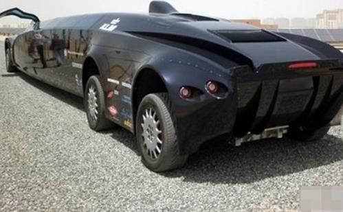 世界上最快的公交車 超級巴士最高時速255公里每小時