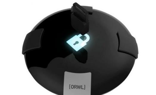 世界上最安全的電腦 Orwl只有探知到鑰匙的信號(hào)才會(huì)開(kāi)機(jī)