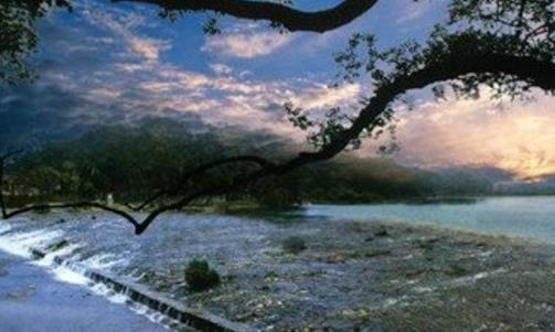 世界最早的溝通水系的運河 秦鑿渠于公元前214年竣工