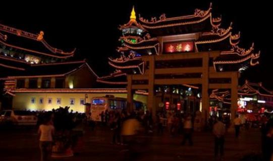 中國最早的木結構佛殿 南禪寺大殿重建于唐建中三年(公元782年)