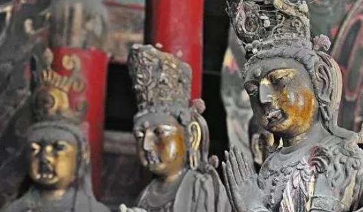 中國規(guī)模最大的佛殿 華嚴寺大雄寶殿面積達1559平方米