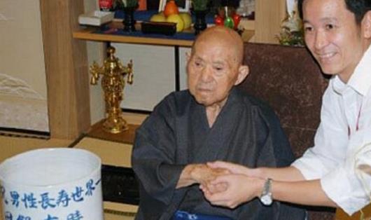 世界上最長(zhǎng)壽的老人 田鍋友時(shí)享年113歲高齡