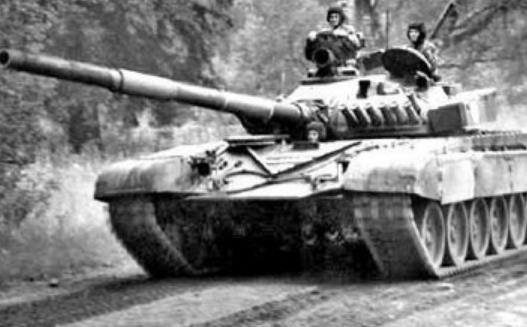 世界上使用最廣泛的坦克 T-72主戰坦克產量高達25,000余輛