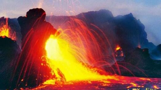 地球第一大火山 冒納羅亞火山每3年噴發(fā)一次至少噴發(fā)70萬(wàn)年