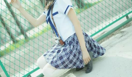 女人最性感坐姿 鴨子坐讓男人想入非非