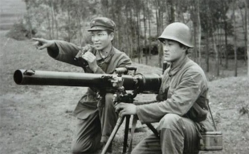 最早的無坐力炮 由美國(guó)海軍少校戴維斯在1914年發(fā)明