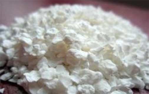 最早的塑料制品 1860年發(fā)明的硝酸纖維塑料